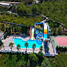 Blue Dreams Resort 
